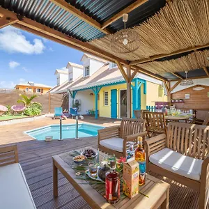 Kay Lakansiel, Magnifique Cocon Familial Avec Piscine Hébergement de vacances